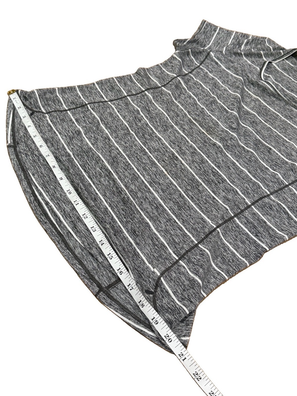 The North Face Mountain Athletics FlashDry-XD Gray Striped Short Sleeve Tee L - Picture 4 of 6